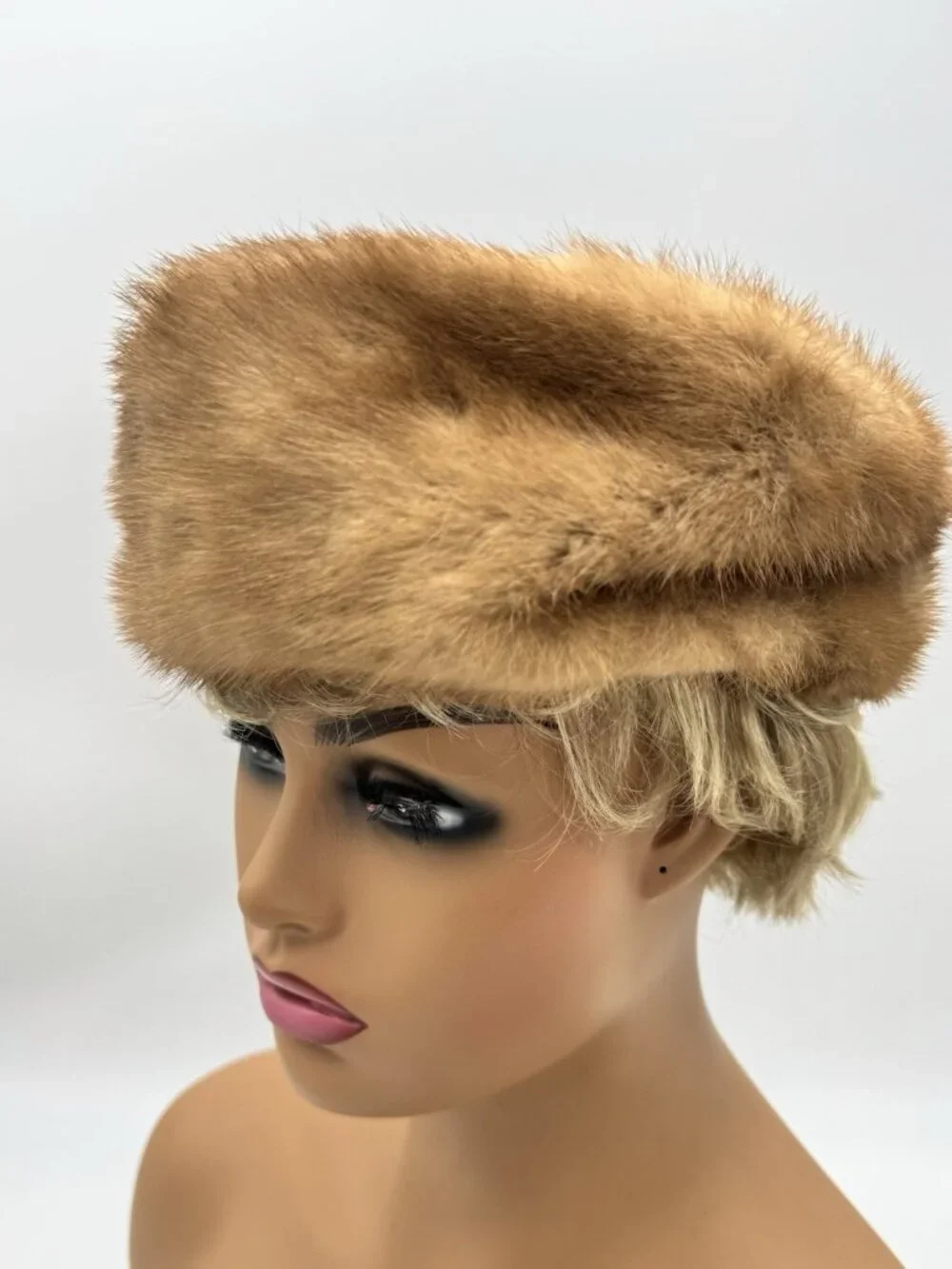 Vintage Mink Fur Hat with Original Box, FORECAST Kaufmann's Pittsburgh EUC